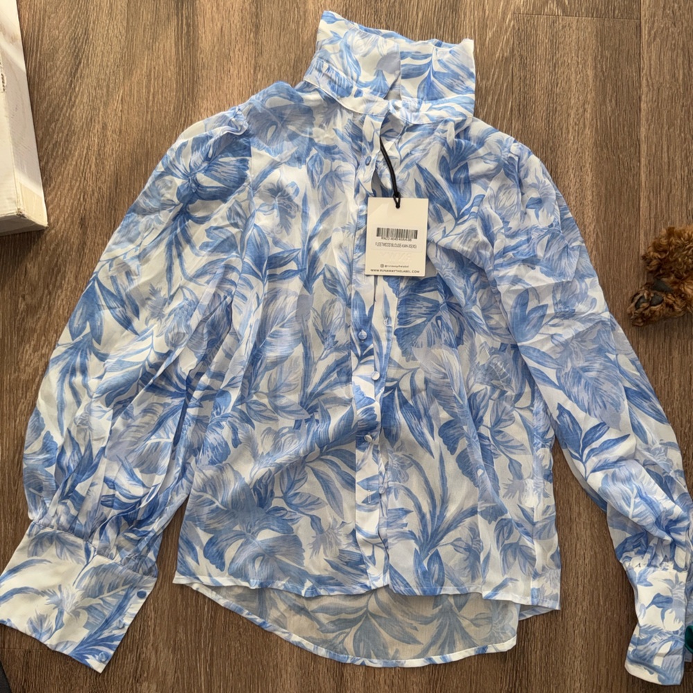 Runawaythelabel shirt
